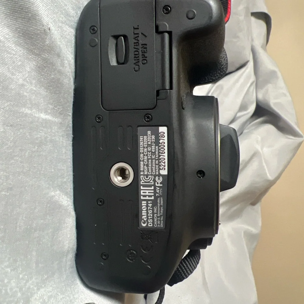 Canon rebel T7